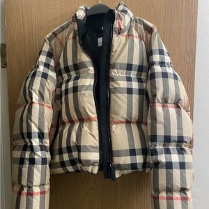 NEW Cropped Check Puffer 
Colour: Archive Beige
Coat Length: Cropped
